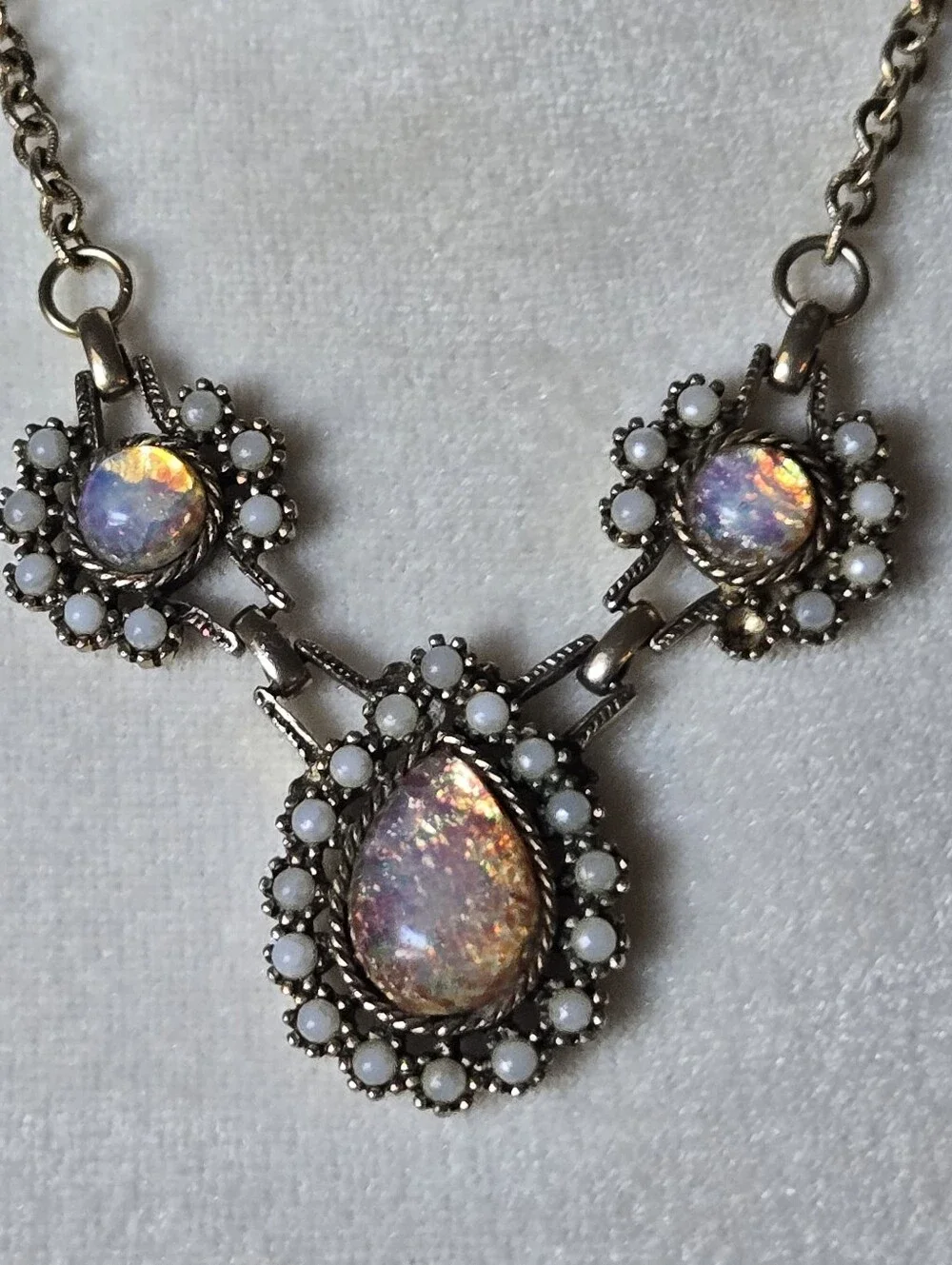 Vtg Sarah Coventry Pink Opalesque Necklace, Pearl, Adjustable, 14